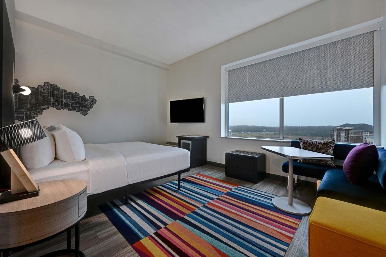 Aloft King Room at Aloft by Marriott Mooresville