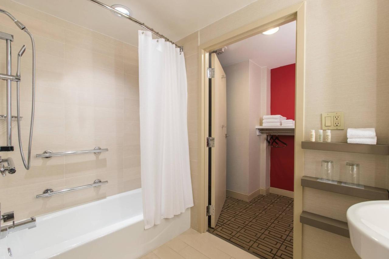 Queen Room with Two Queen Beds - Club Level at Renaissance Austin Arboretum Domain Hotel