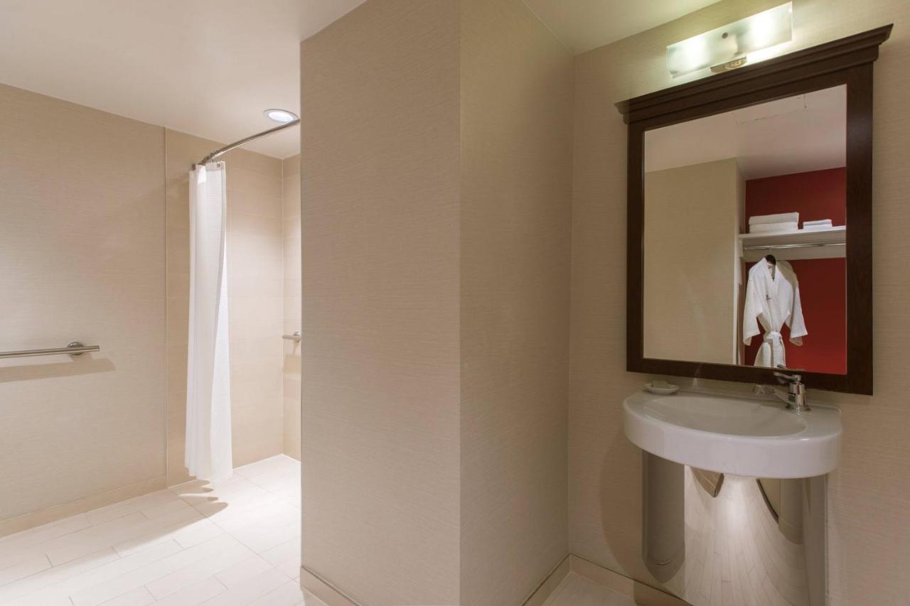 Queen Room with Two Queen Beds - Club Level at Renaissance Austin Arboretum Domain Hotel