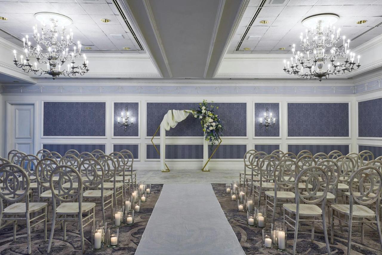  | Renaissance Austin Hotel