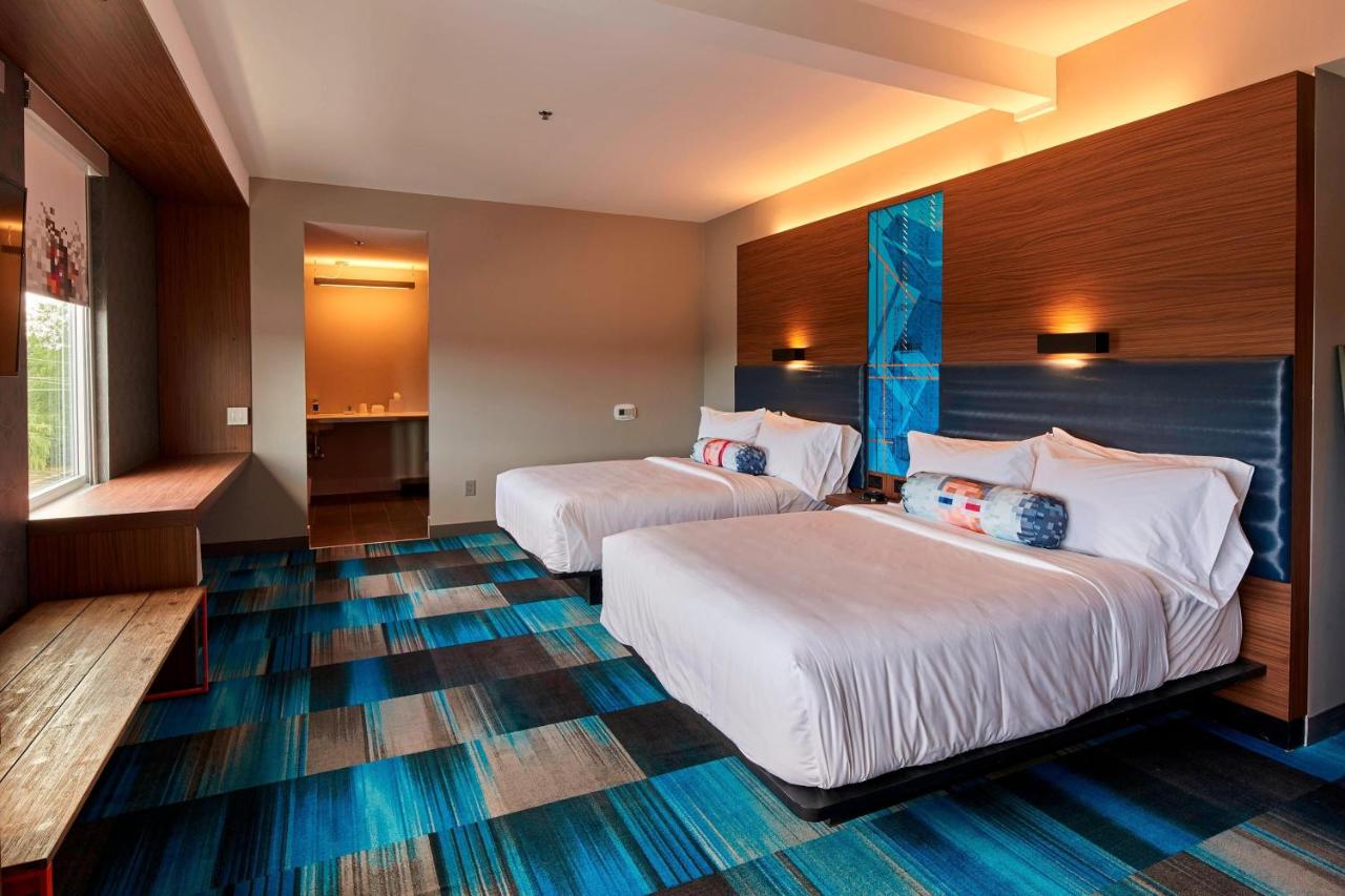 Aloft, Guest room, 2 Double at Aloft by Marriott Cleveland Airport