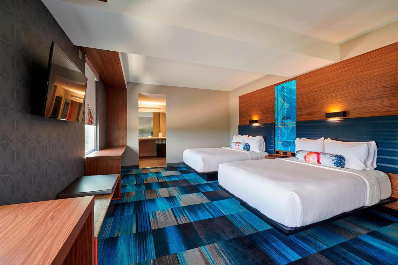 Aloft, Guest room, 2 Double at Aloft by Marriott Cleveland Airport
