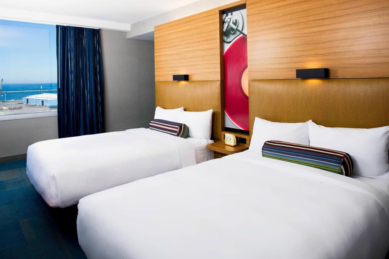 Guest room, 2 Queen at Aloft by Marriott Cleveland Downtown