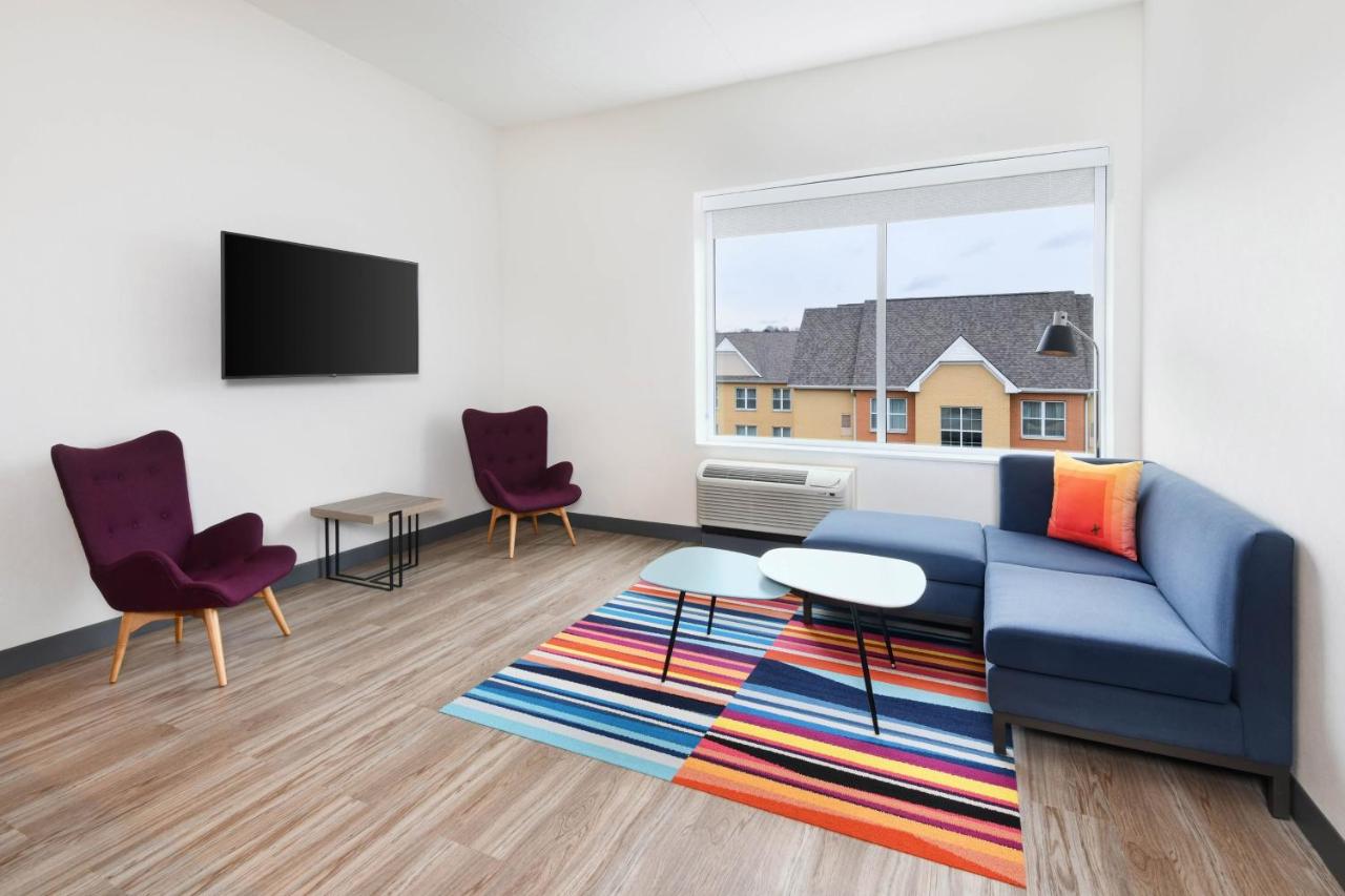 | Aloft Cincinnati West Chester