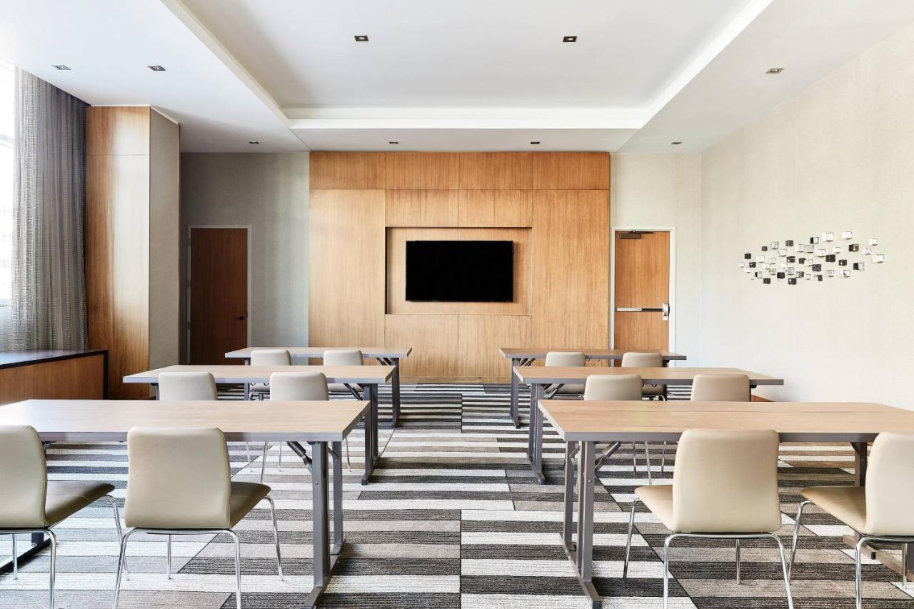 | AC Hotel By Marriott Salt Lake City Downtown