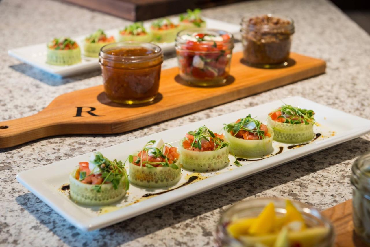 | Renaissance Boston Patriot Place Hotel
