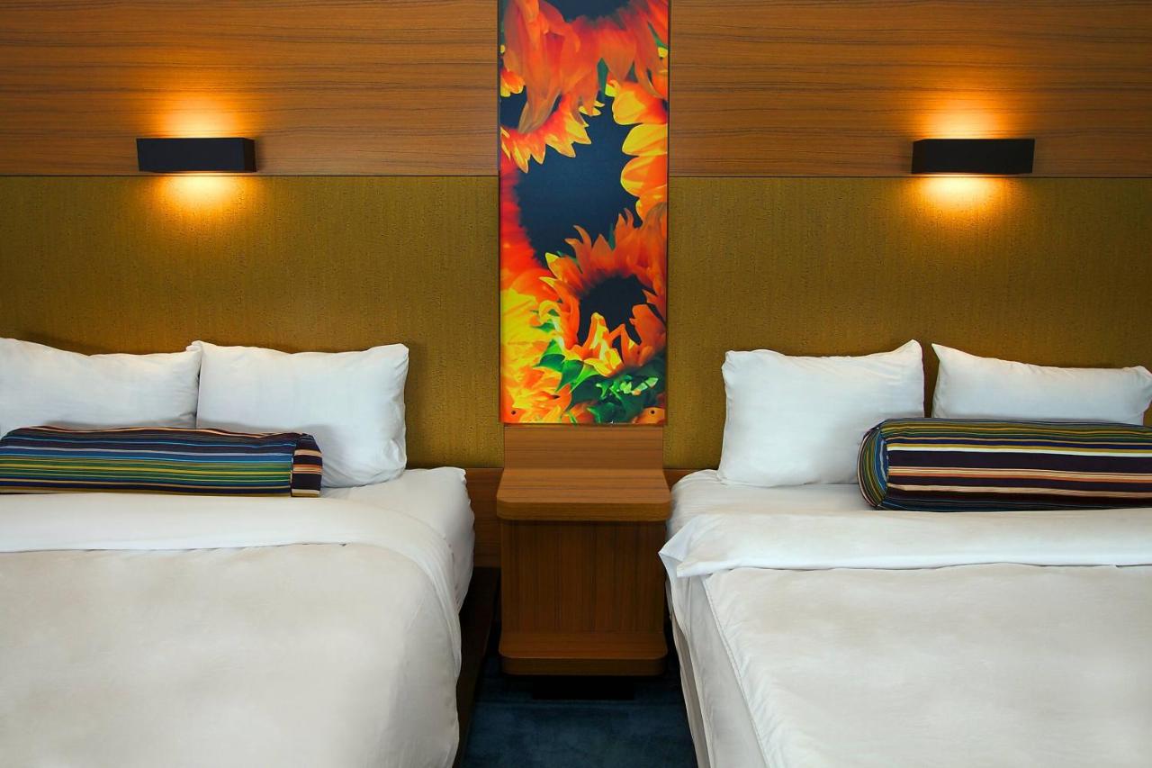 Aloft, Guest room, 2 Queen at Aloft by Marriott Tulsa
