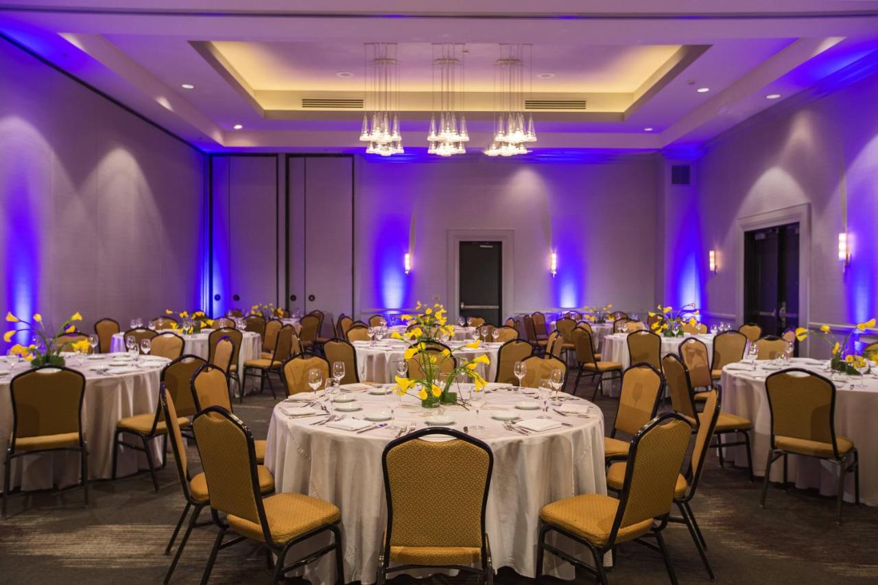  | Renaissance Chicago O'Hare Suites Hotel