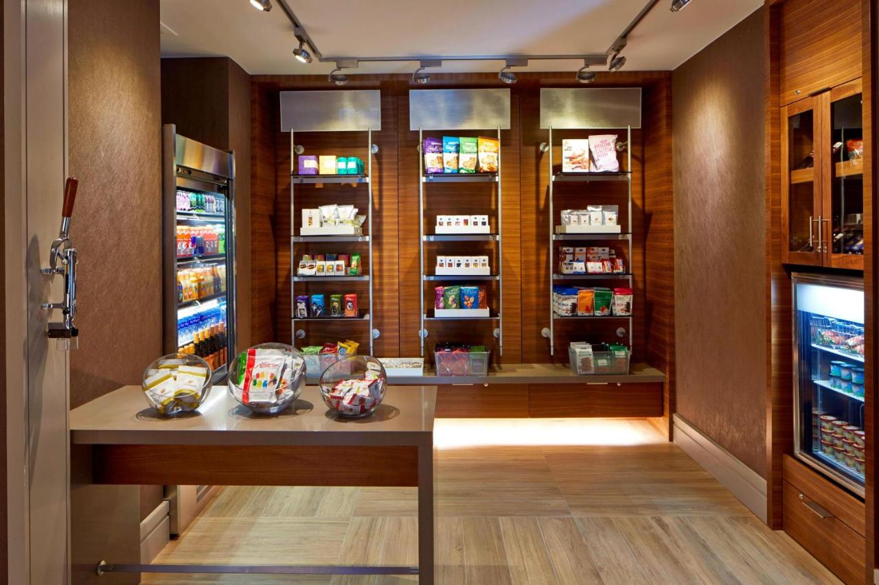 | AC Hotel by Marriott Atlanta Buckhead at Phipps Plaza