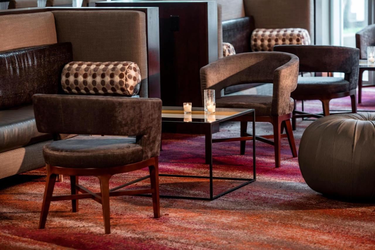 | Renaissance Dallas Richardson Hotel