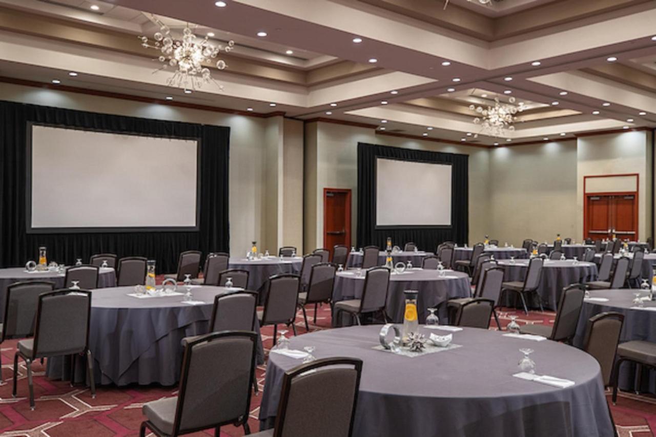 | Renaissance Dallas Richardson Hotel