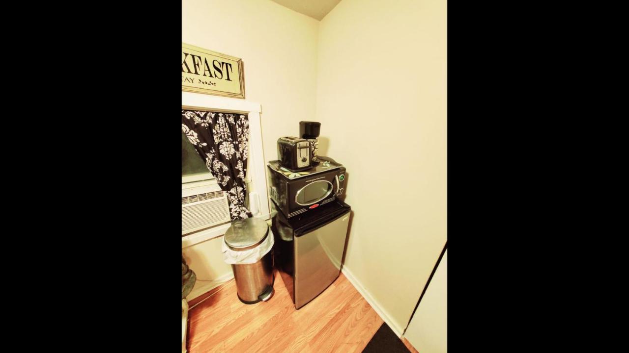 | Room in Guest room - Fall Room 3min From Yale, And Other Colleges