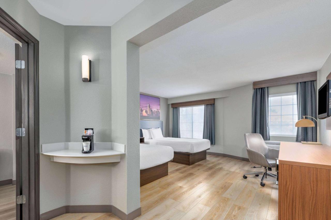 Deluxe Double Room with Two Double Beds - Non-Smoking at La Quinta Inn & Suites by Wyndham Dallas DFW Airport North