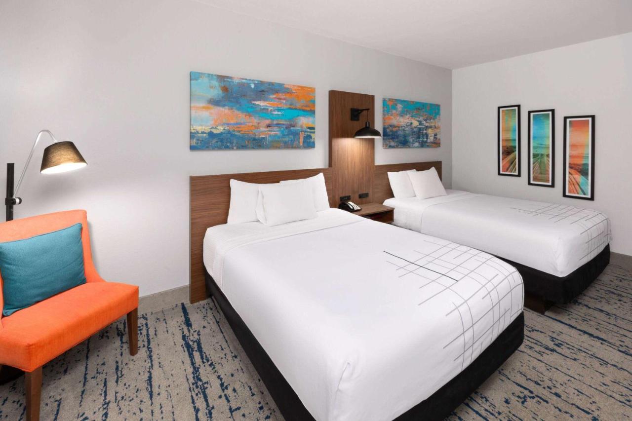 Queen Room with Two Queen Beds at La Quinta Inn & Suites by Wyndham Rockport - Fulton