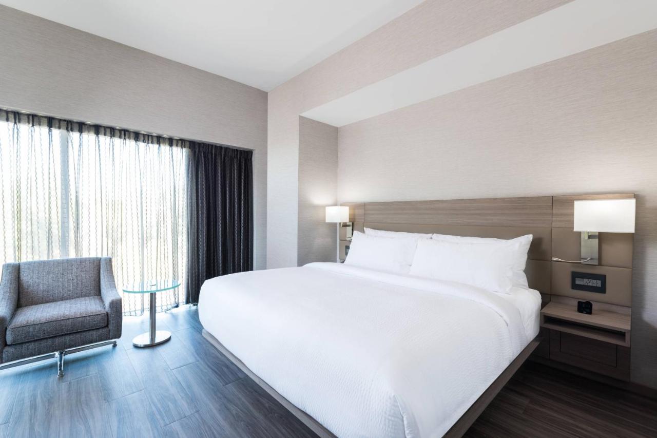  | AC Hotel by Marriott Boston Cambridge