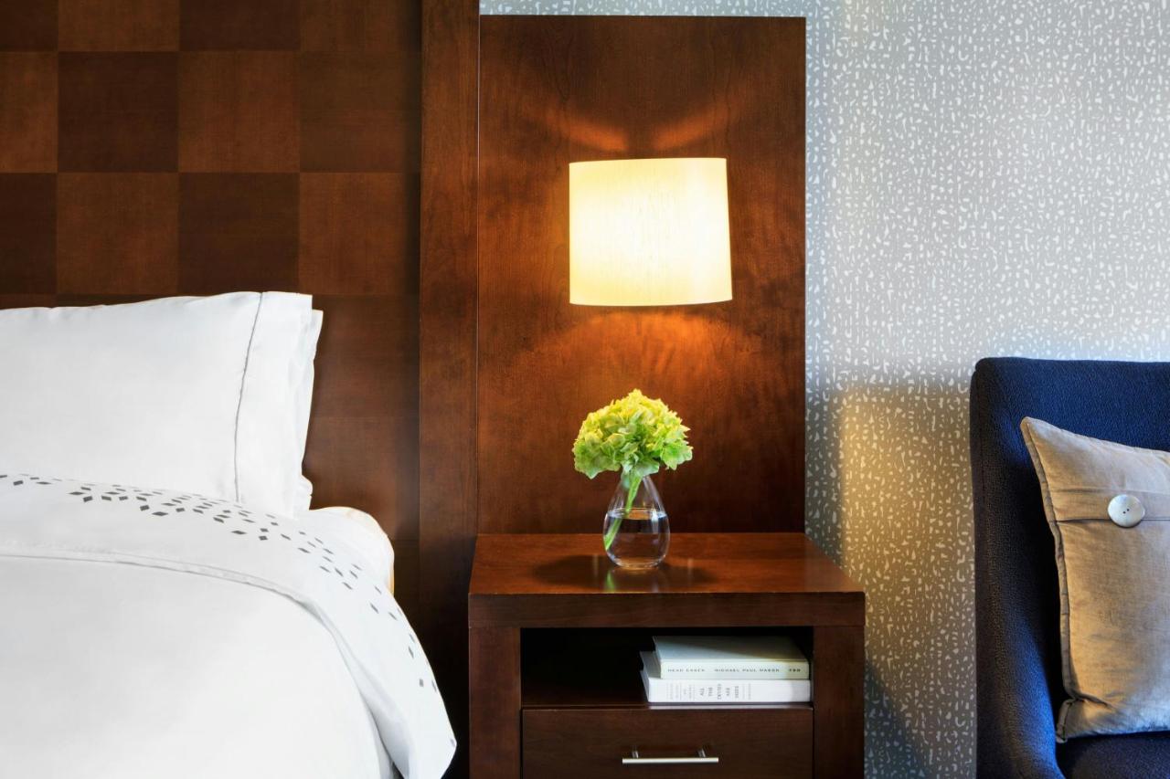 | Renaissance Seattle Hotel