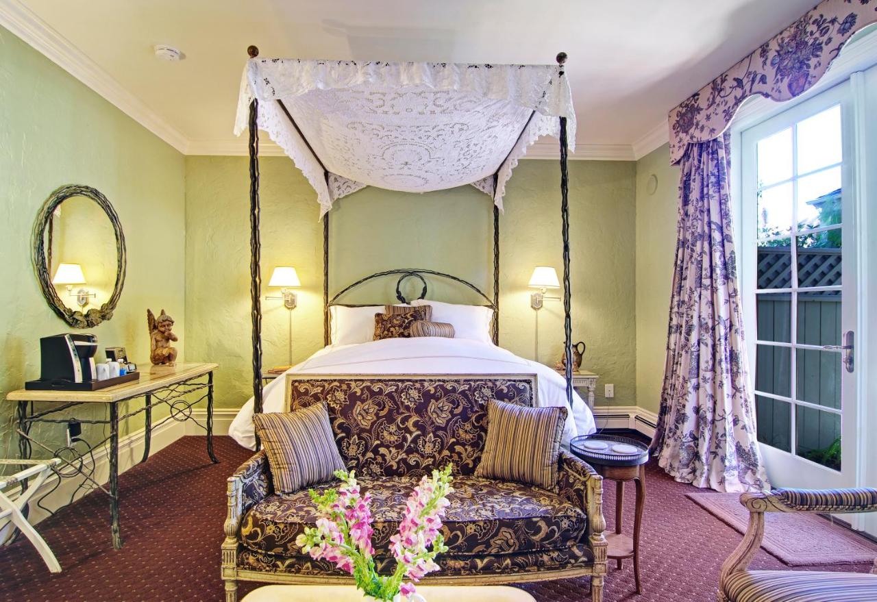 | Inn at Depot Hill