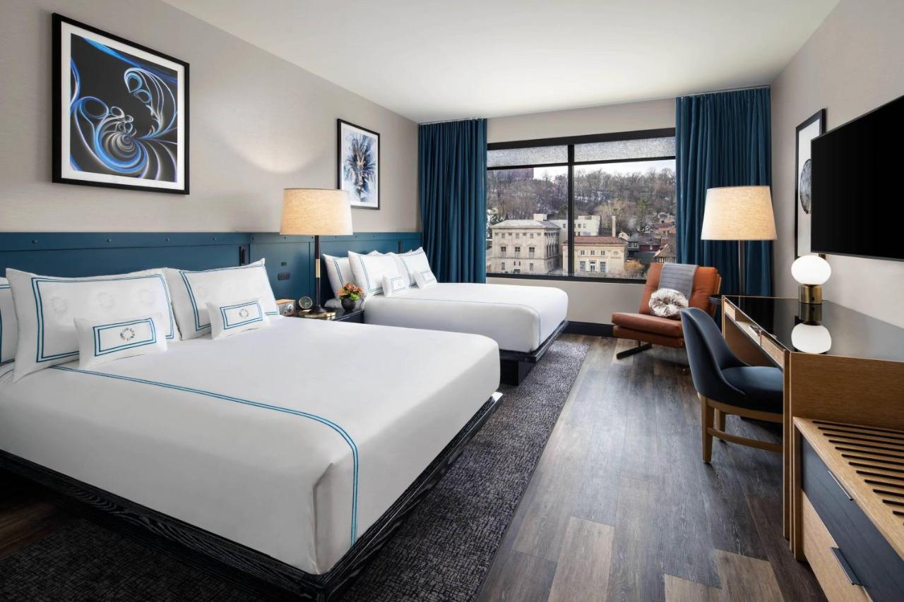 Queen Room with Two Queen Beds and Roll-in Shower - Mobility and Hearing Accessible at The Oaklander Hotel, Autograph Collection