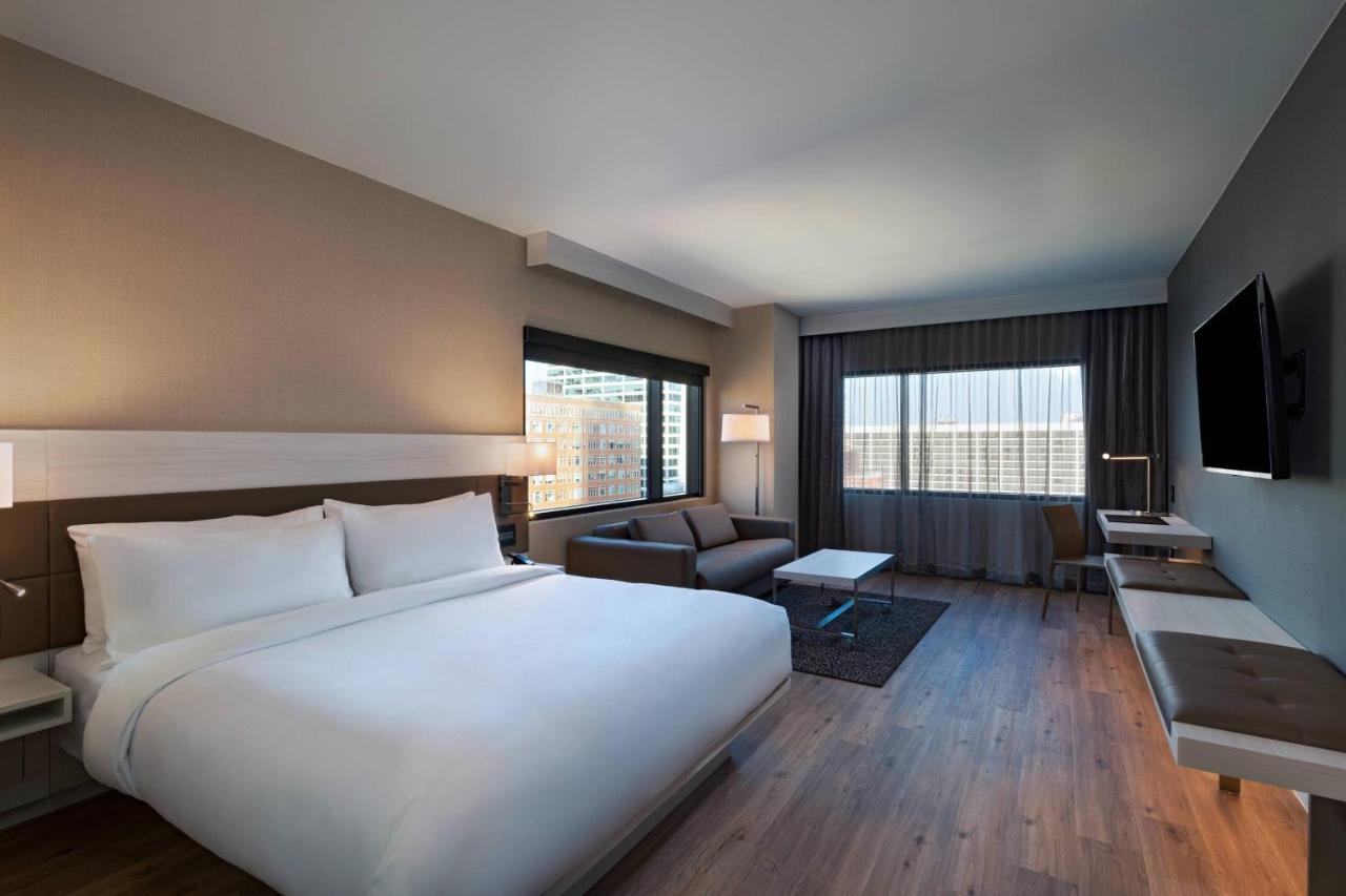 Guest room, 1 King, Corner room at AC Hotel Fort Worth Downtown