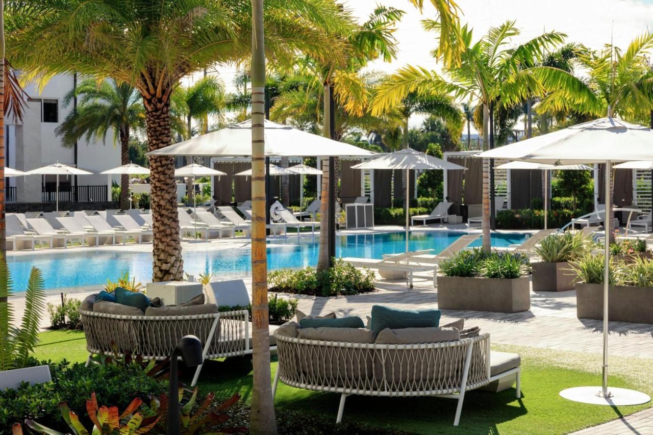 Luxury One-Bedroom King Suite with Concierge Lounge Access at Renaissance Boca Raton Hotel