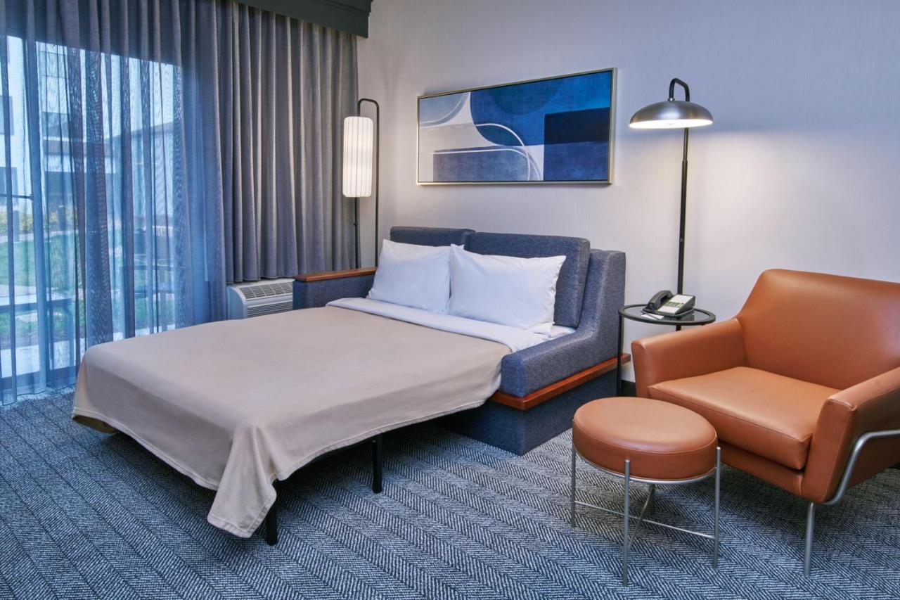King Room with Sofa Bed at Courtyard by Marriott Detroit Livonia