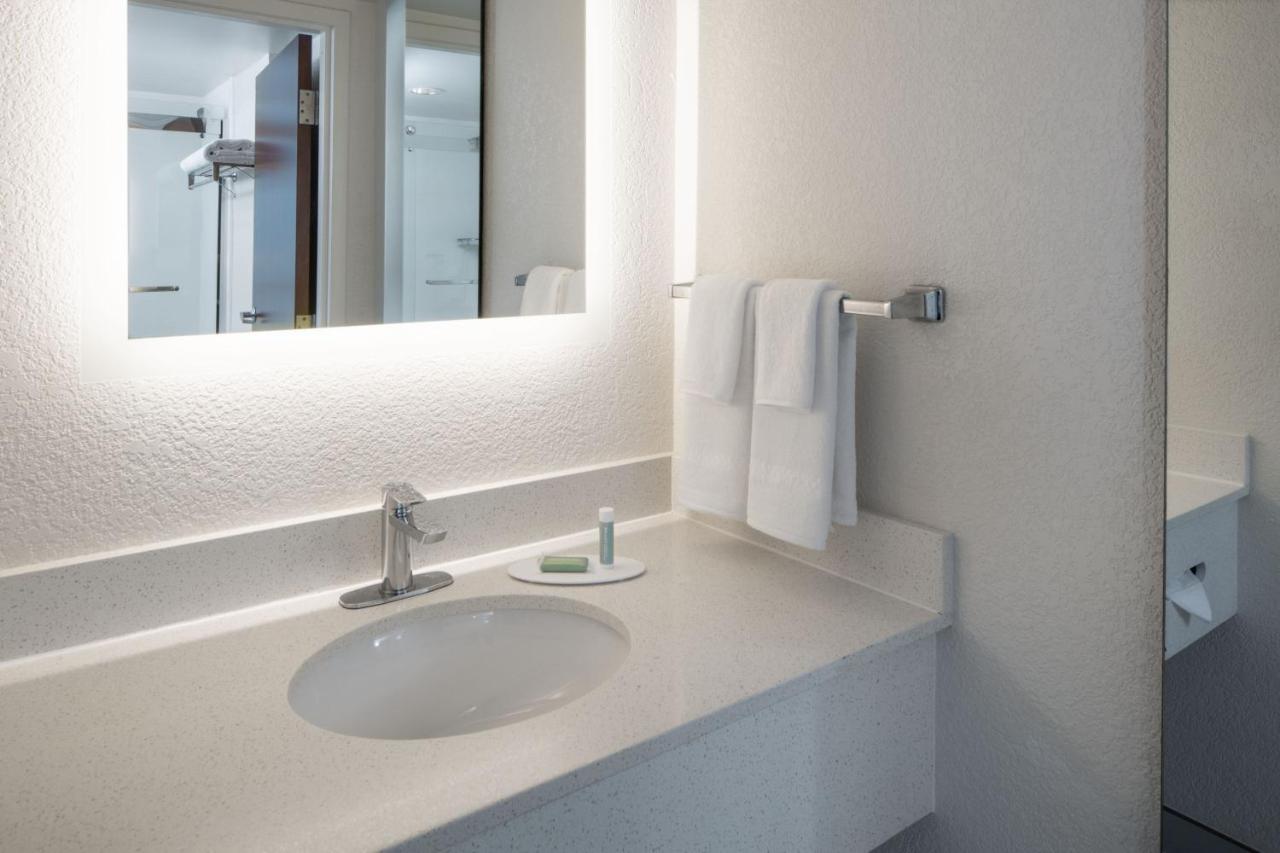 King Suite with Sofa Bed at SpringHill Suites by Marriott Convention Center/I-drive