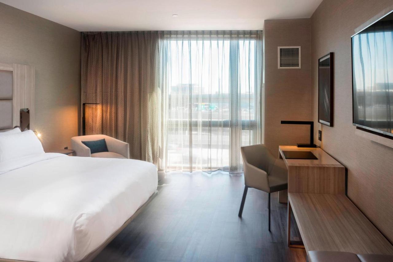 | AC Hotel by Marriott Boston Downtown