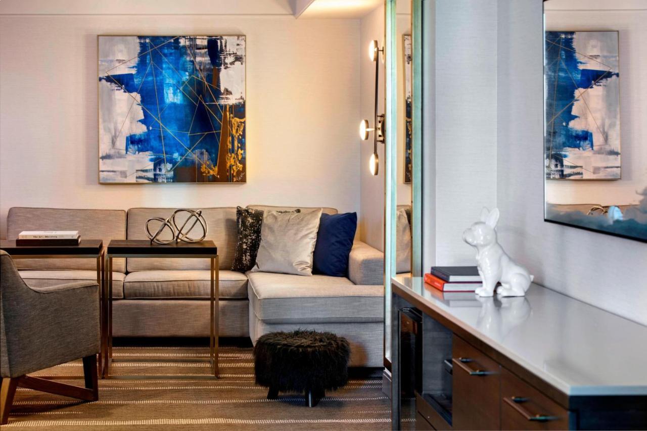  | Renaissance Los Angeles Airport Hotel