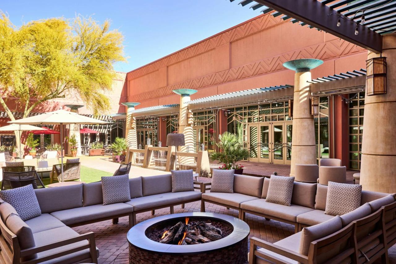 | Renaissance Phoenix Glendale Hotel & Spa