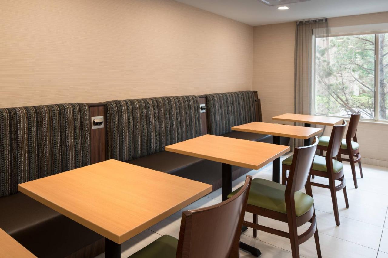 | Fairfield Inn & Suites by Marriott Fort Collins/Loveland