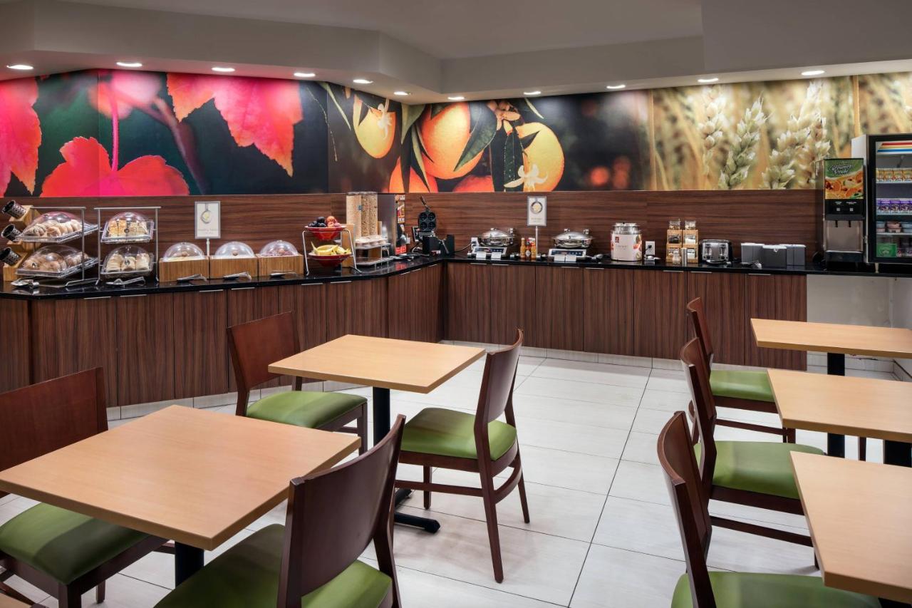 | Fairfield Inn & Suites by Marriott Fort Collins/Loveland