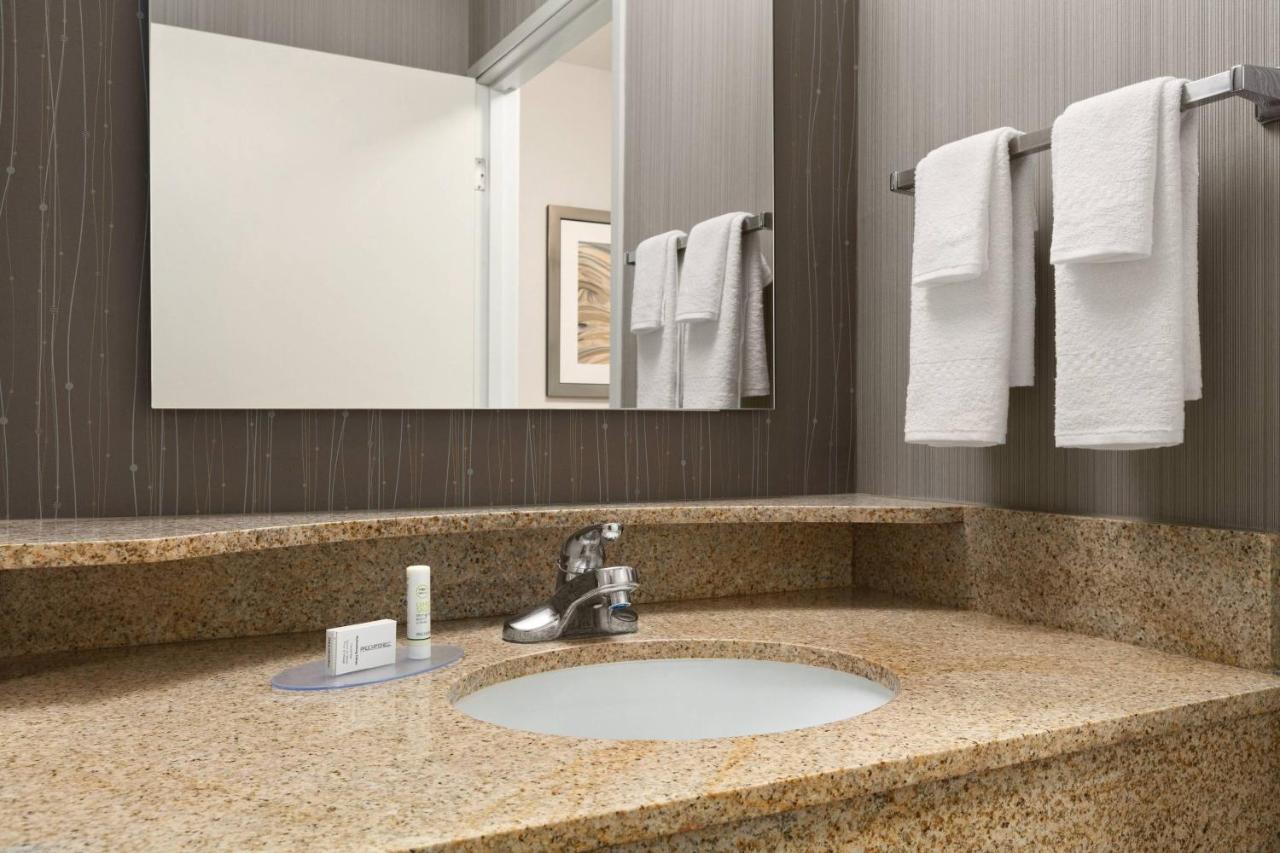 King Room at Courtyard by Marriott Salinas Monterey