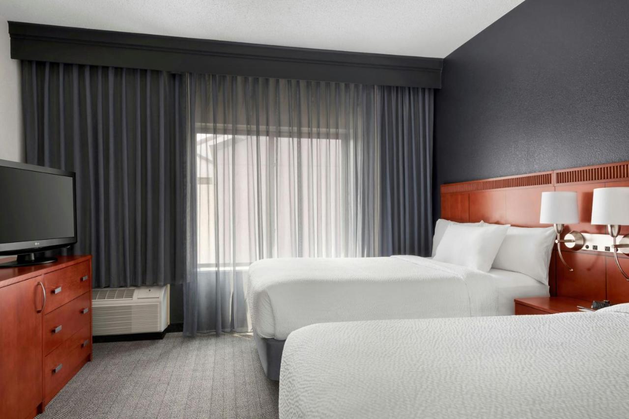 | Courtyard Philadelphia Valley Forge/King of Prussia