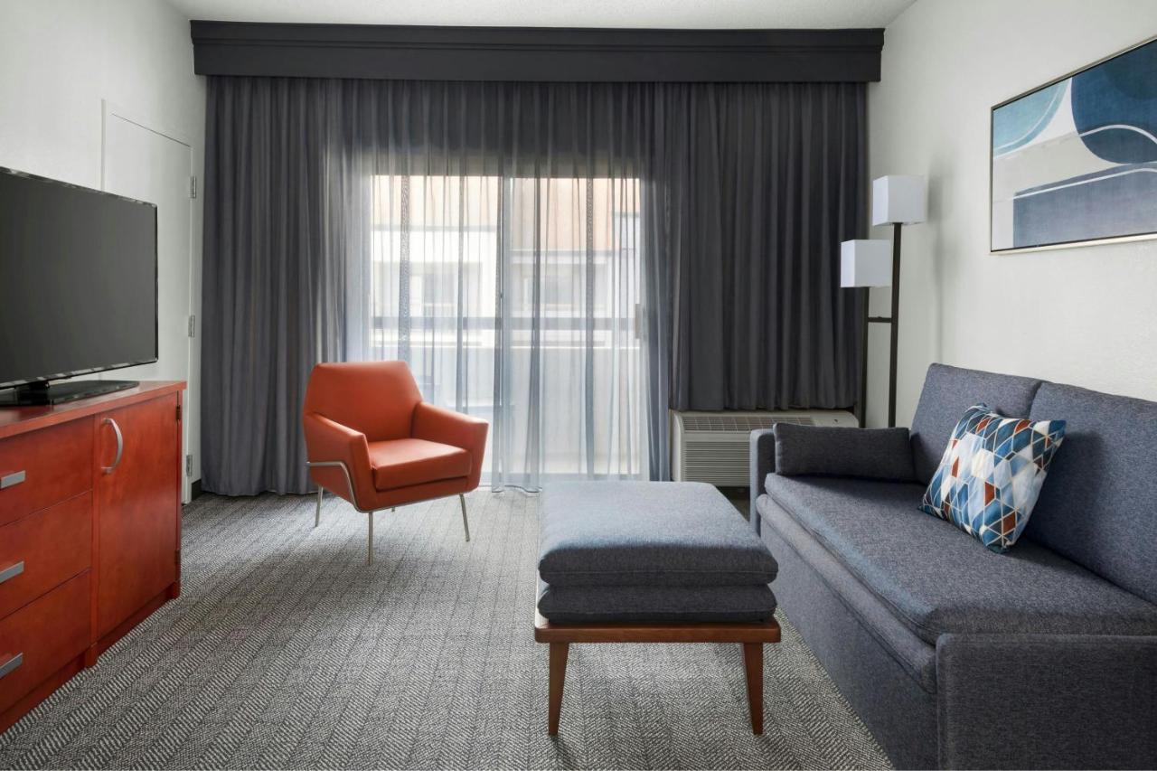 | Courtyard Philadelphia Valley Forge/King of Prussia