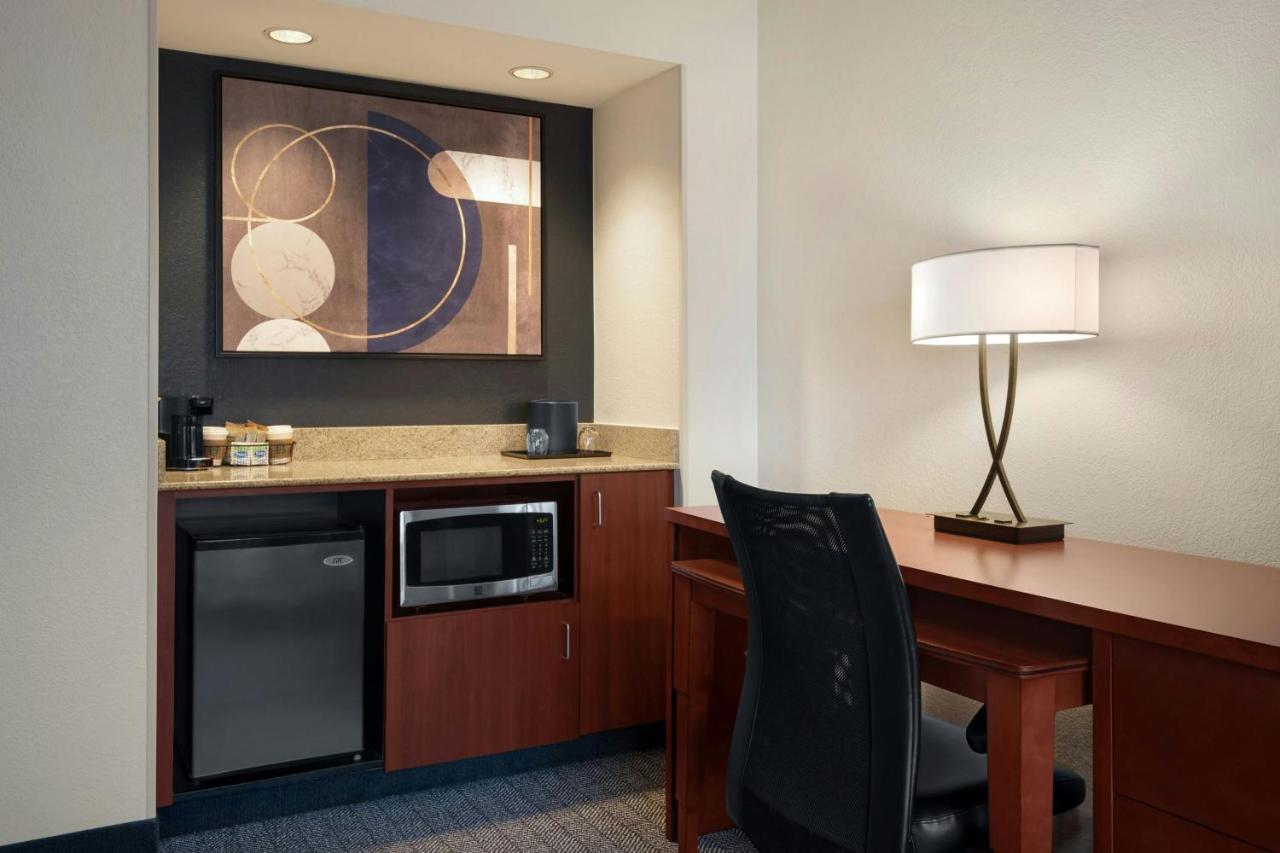 | Courtyard Philadelphia Valley Forge/King of Prussia