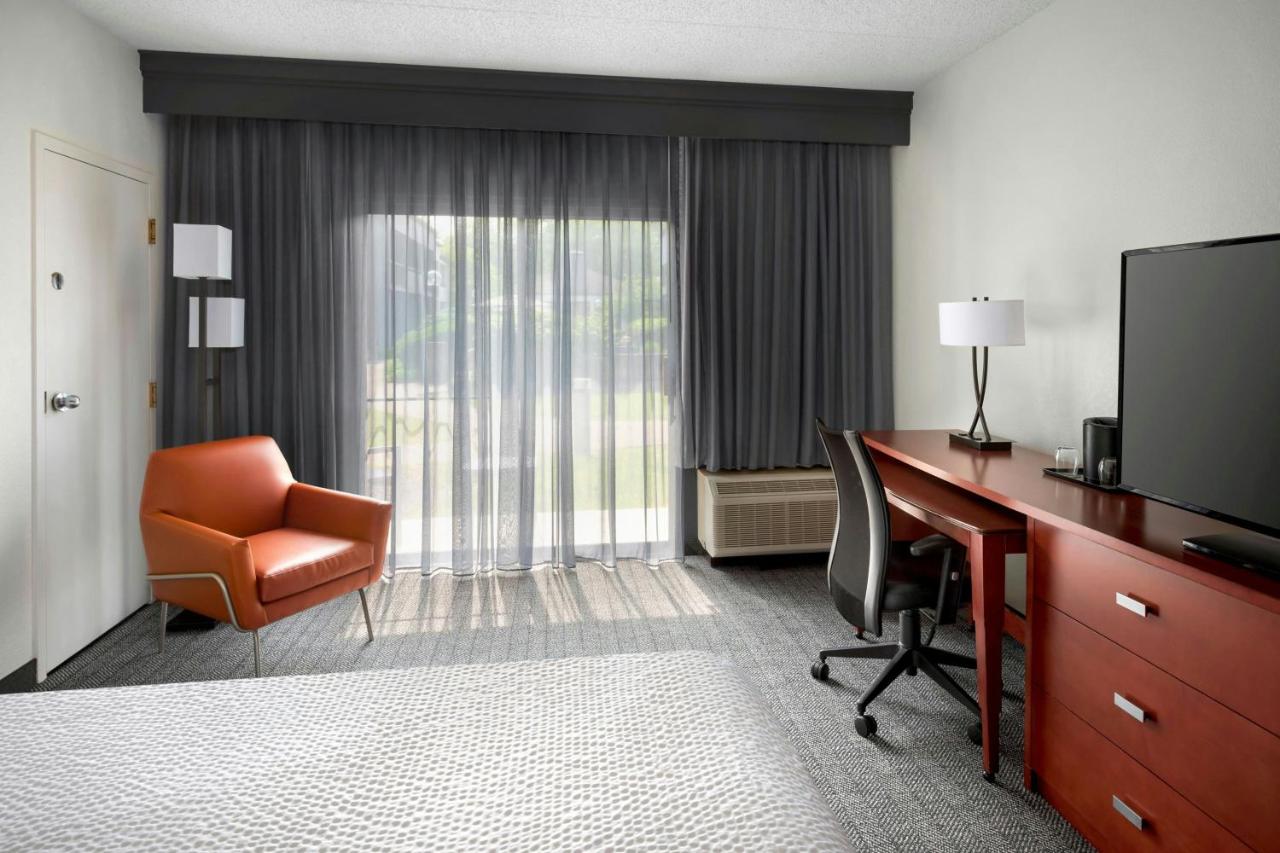 | Courtyard Philadelphia Valley Forge/King of Prussia