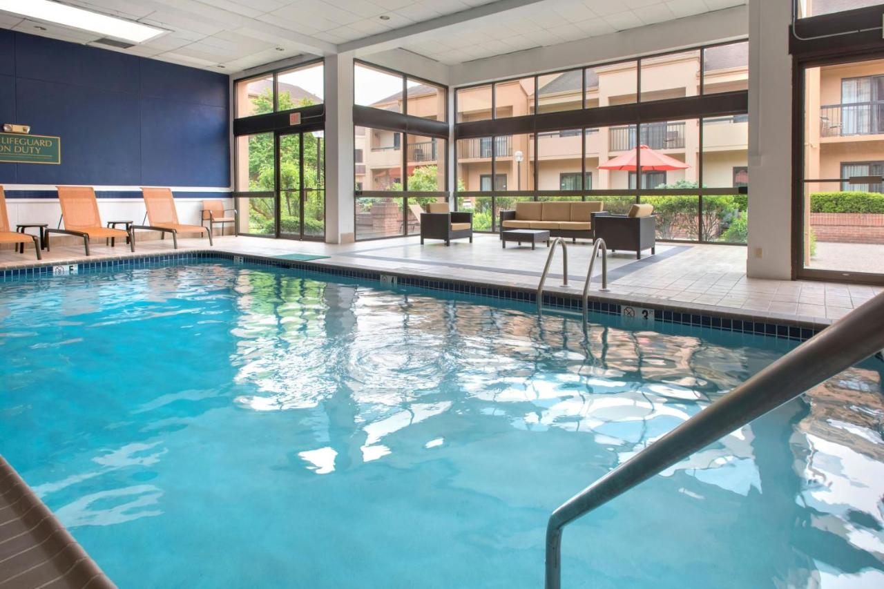 | Courtyard Philadelphia Valley Forge/King of Prussia