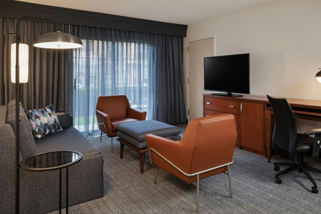 | Courtyard by Marriott Anaheim Buena Park