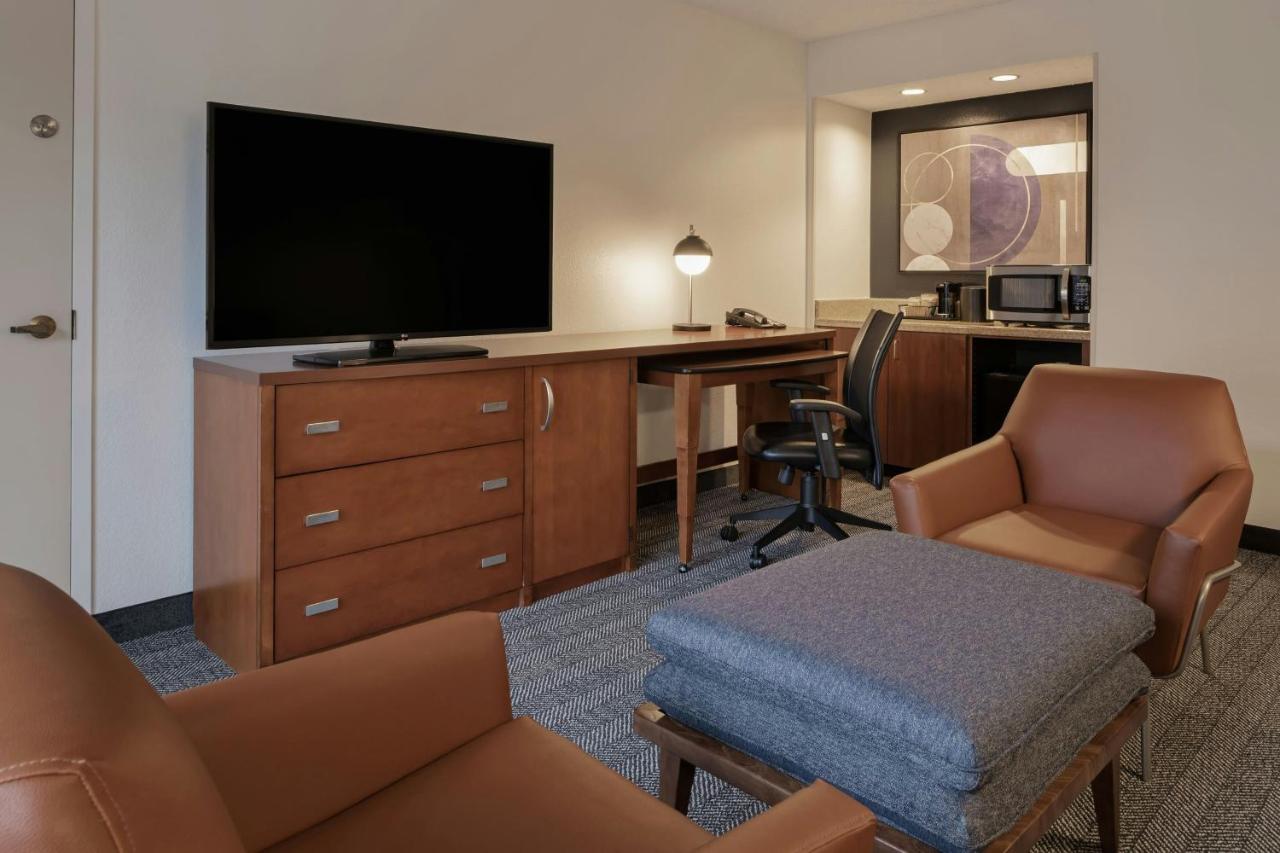 | Courtyard by Marriott Anaheim Buena Park