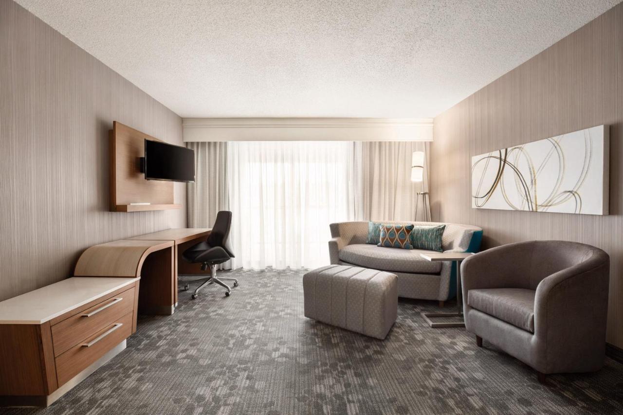 King Room - Non-Smoking at Courtyard by Marriott Topeka