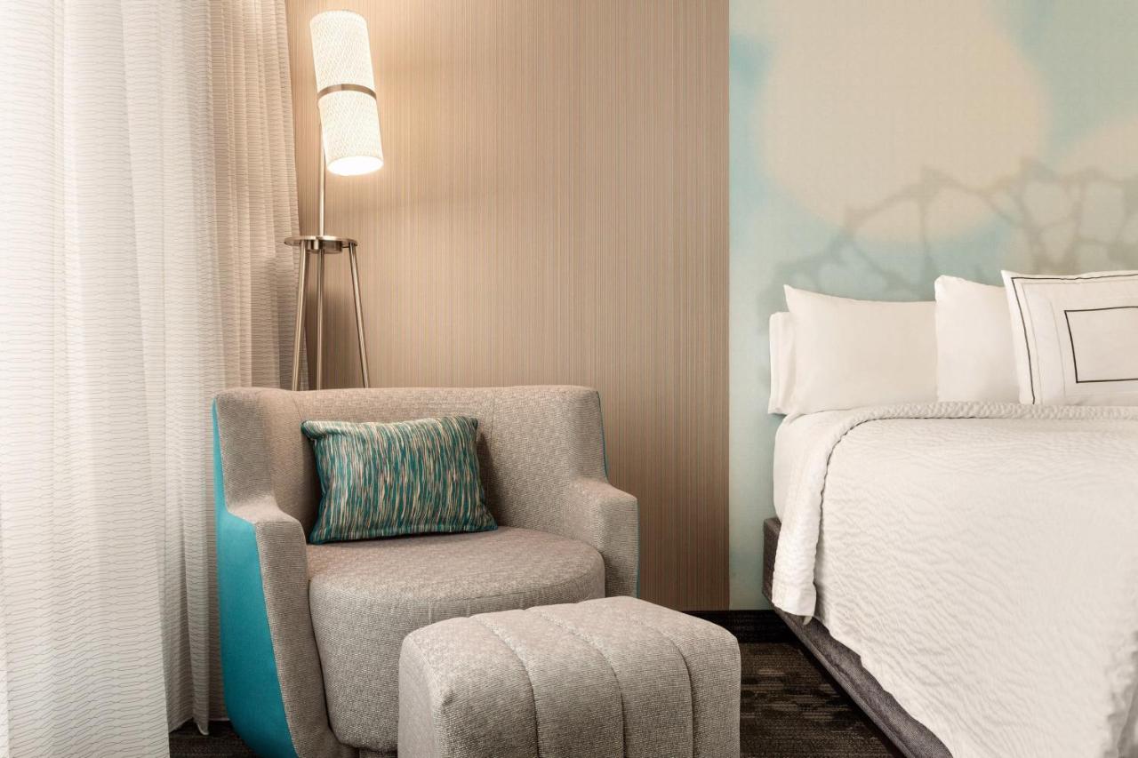 Queen Room with Two Queen Beds - Non-Smoking at Courtyard by Marriott Topeka