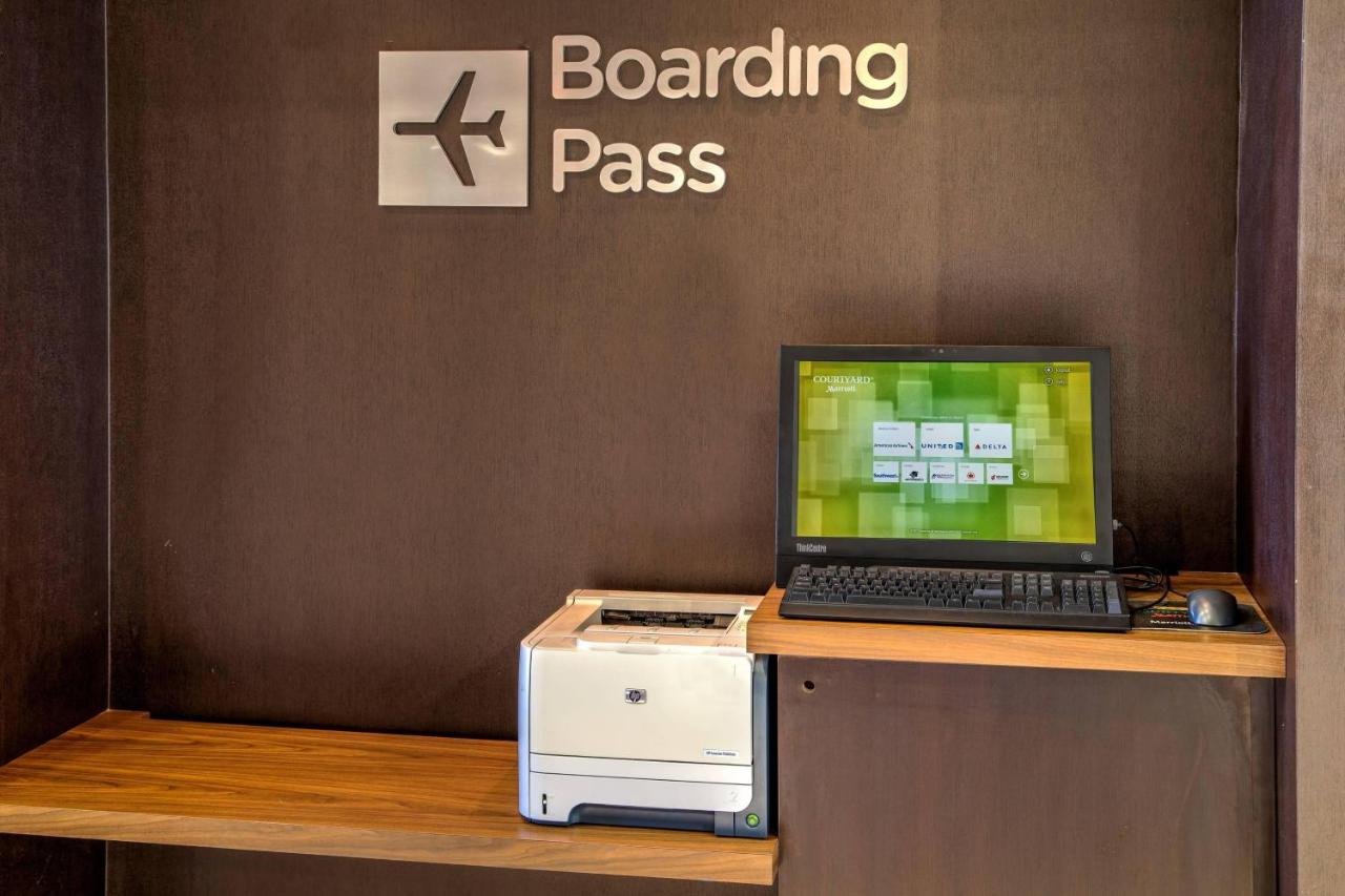 | Courtyard by Marriott Springfield
