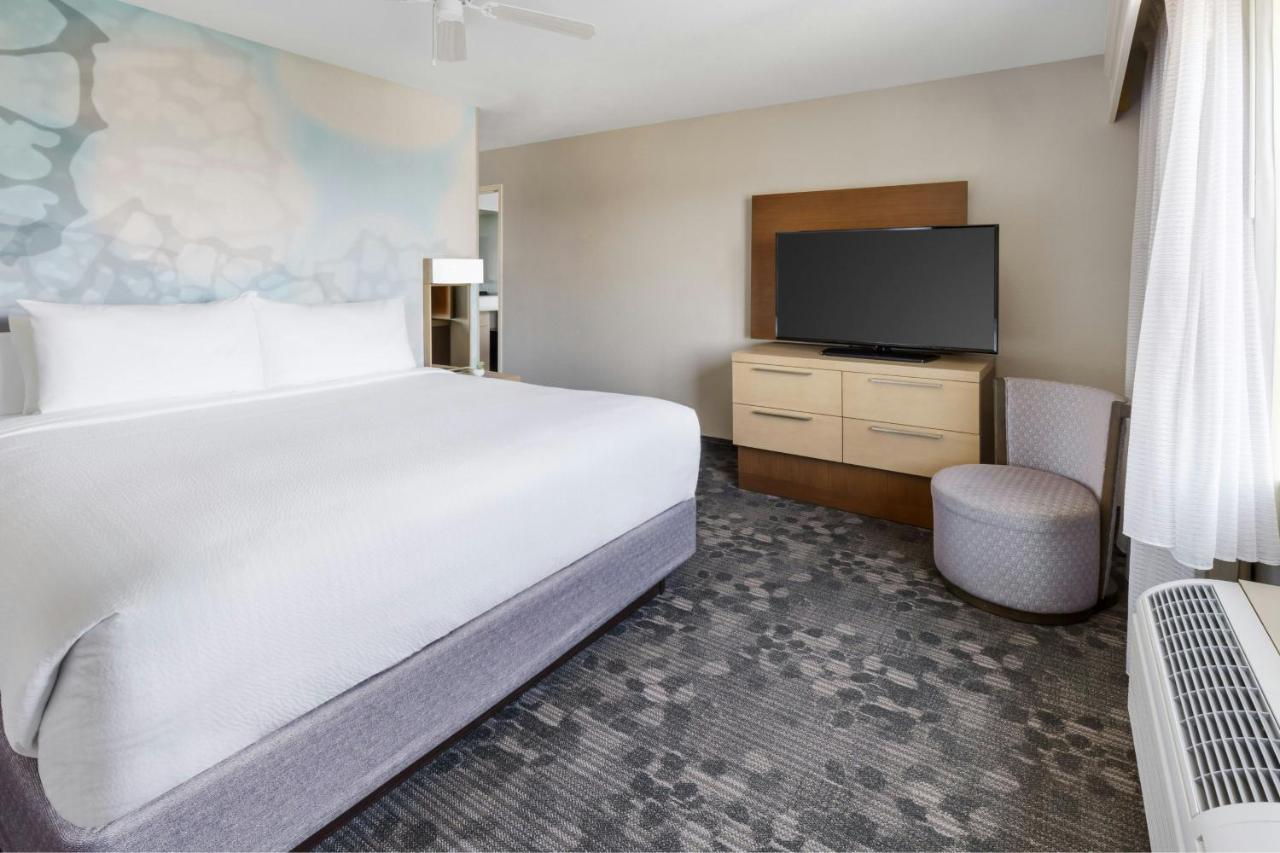 | Courtyard by Marriott Palmdale