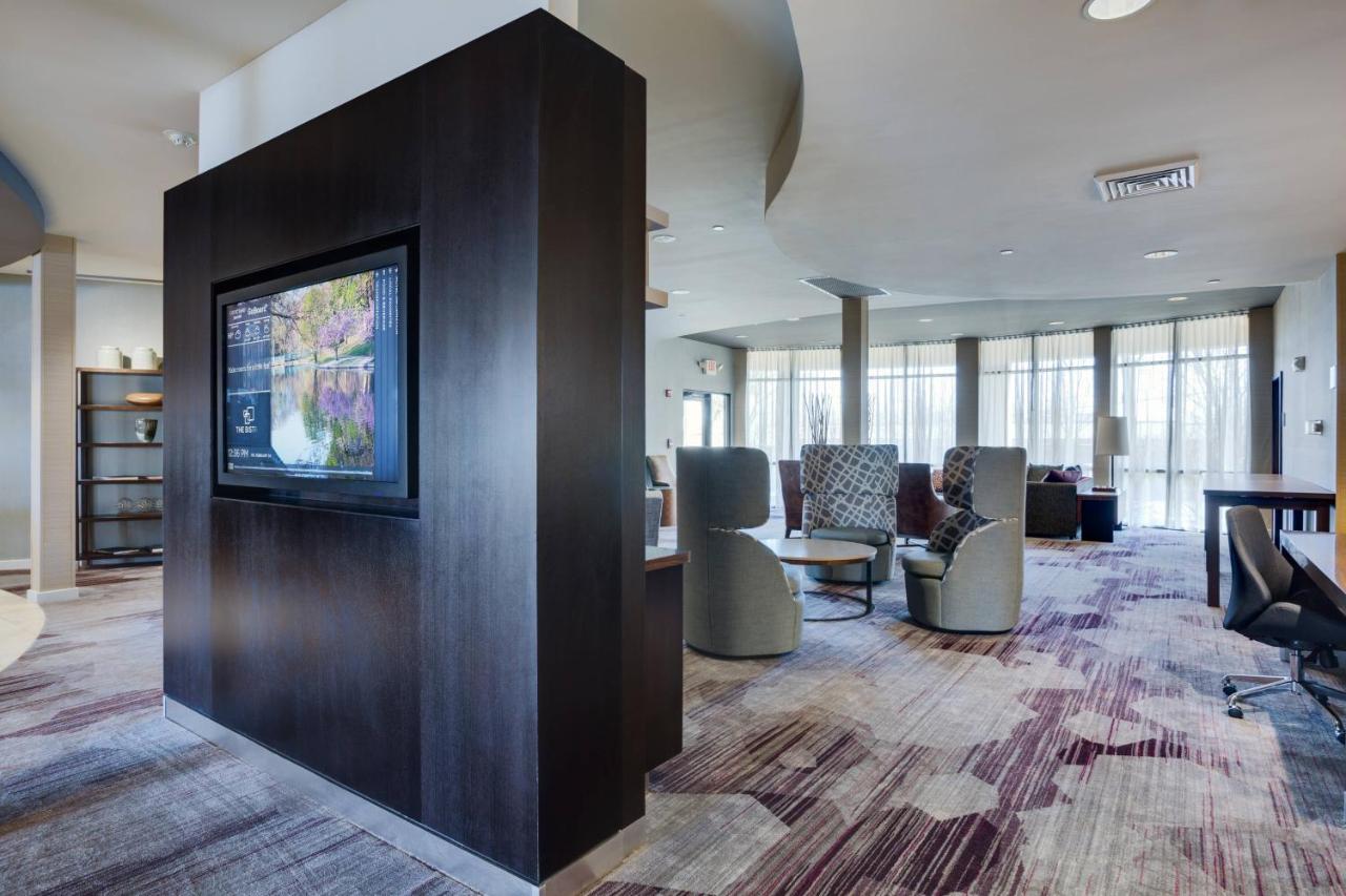 | Courtyard Providence Warwick