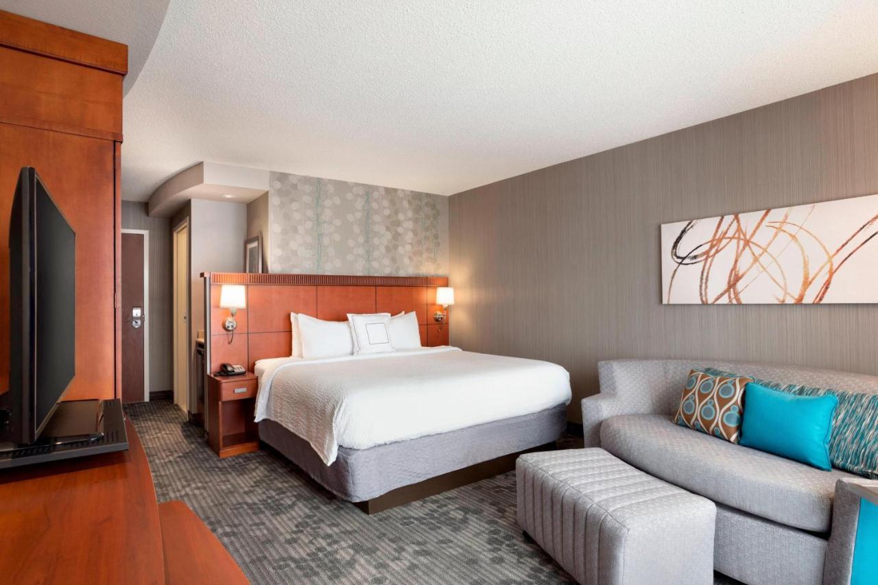| Courtyard by Marriott Fort Smith Downtown