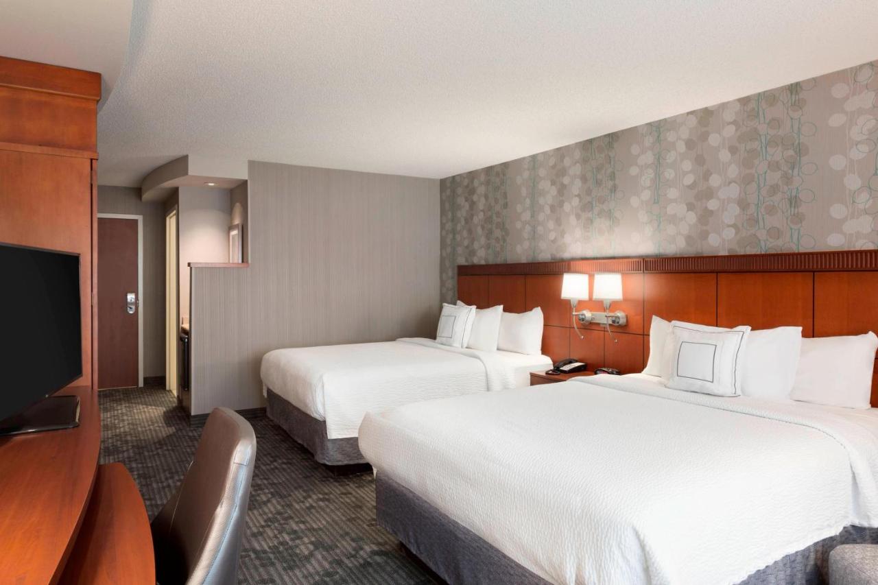 | Courtyard by Marriott Fort Smith Downtown