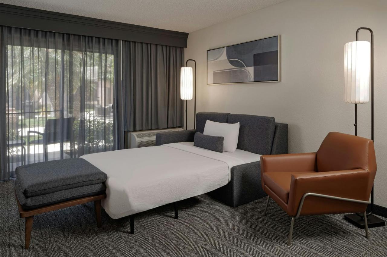 | Courtyard by Marriott Anaheim Buena Park