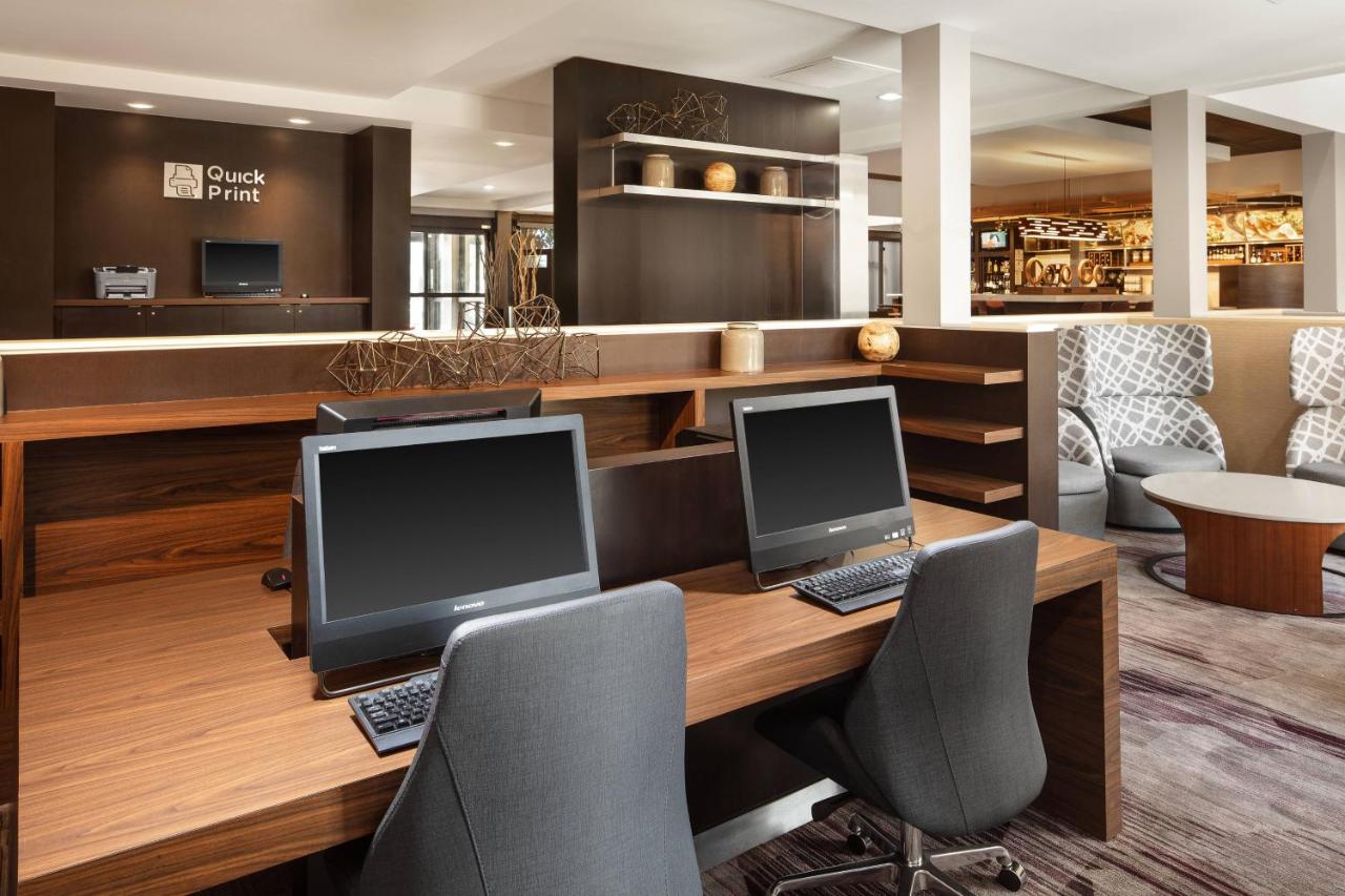 | Courtyard by Marriott Anaheim Buena Park