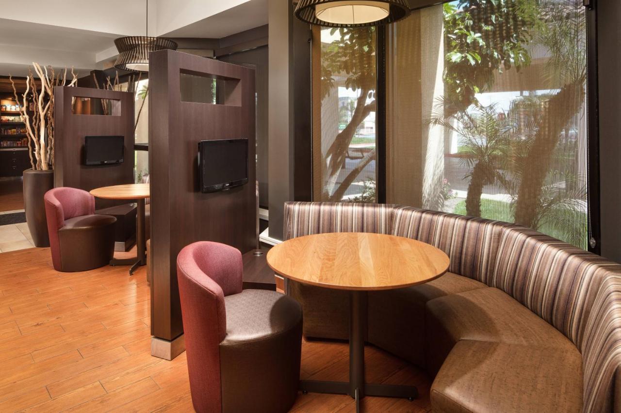 | Courtyard by Marriott Anaheim Buena Park