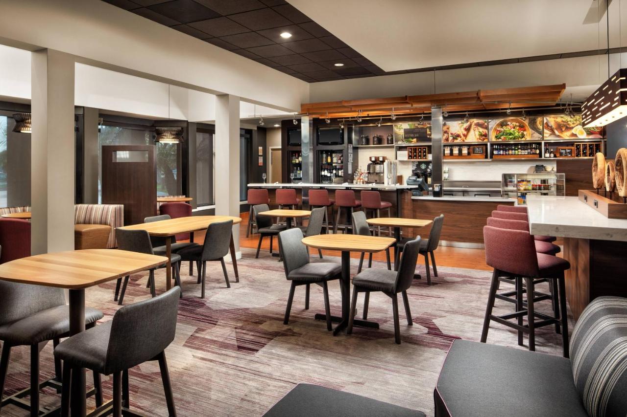 | Courtyard by Marriott Anaheim Buena Park